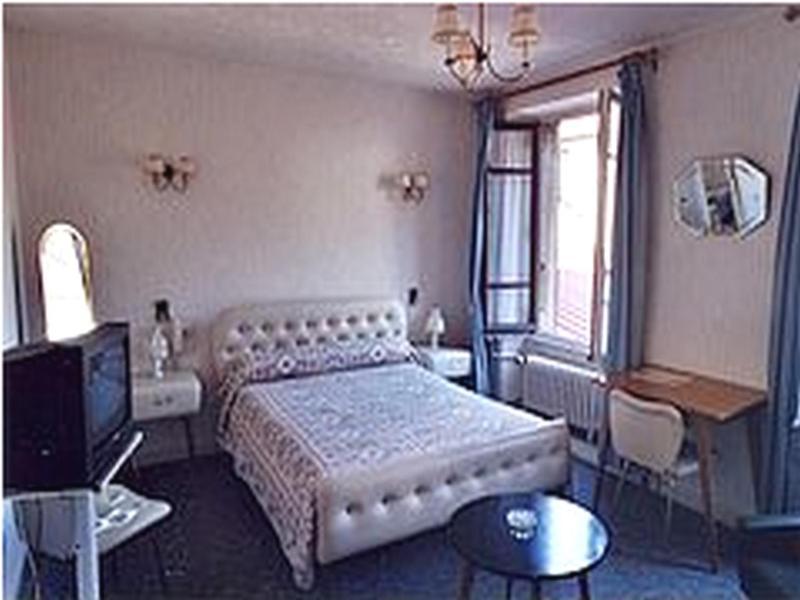 Hôtel de Paris Poligny (Jura) Quarto foto